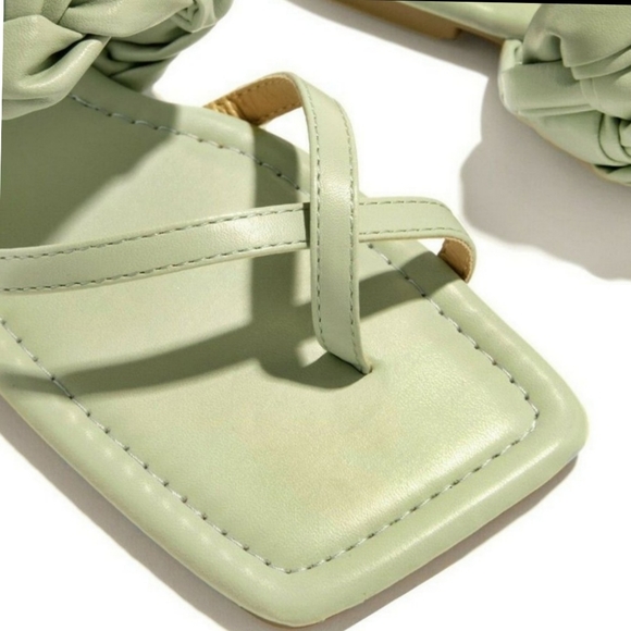 Just In Mint Destination Sandals - Picture 2 of 3